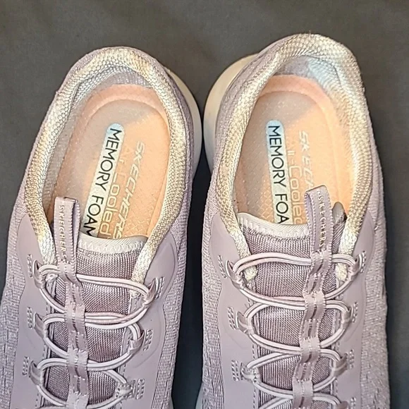 🥳SOLD🎉 Women's Skechers Vapour Foam Lite Revolve Sneaker Size 9.5 - Picture 2 of 8